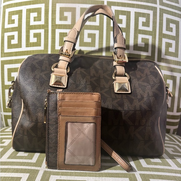 3 PC. MK Signature Coated Canvas Grayson Boston Crossbody, Wallet, & Dust Bag - Picture 2 of 15